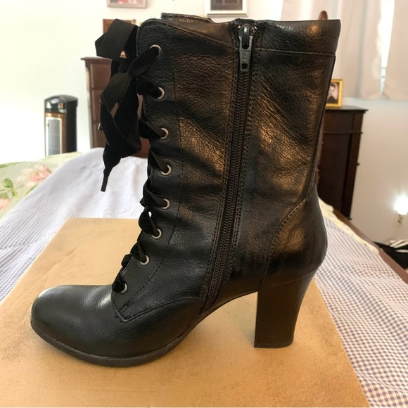 Born “Fleming” LaceUp 2.5” Block Heel Women’s Leather Boots 6.5M - Picture 2 of 16